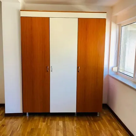 Joy George Enescu 12 Apartament *